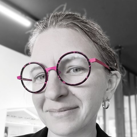 Portrait de Cindie Bonnel, architecte d'intérieur et dessinatrice BIM