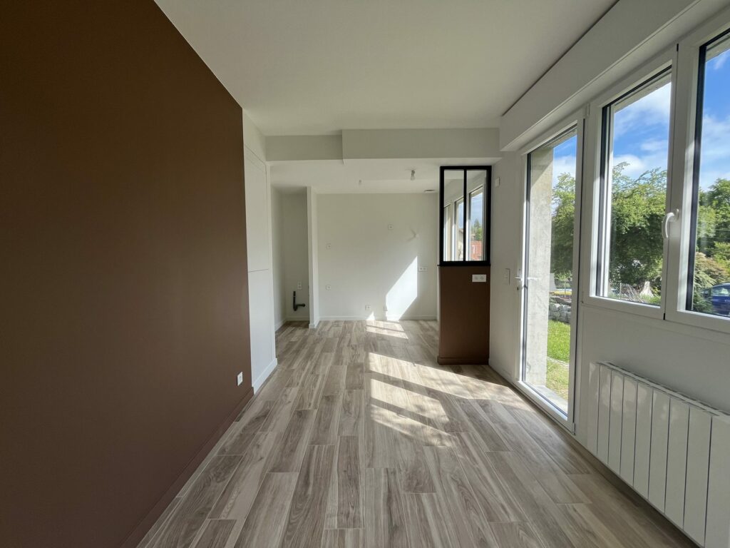 Pièce de vie d'un T2 indépendant créé à Chaponnay