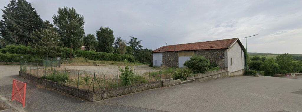 Grange existante avant transformation à Trèves